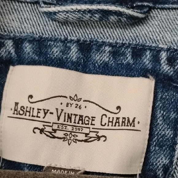 Ashley-Vintage Charm Acid Wash Denim Jacket - Blue - Picture 2 of 14